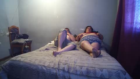 hothouse18xxx online show from December 2, 5:26 am