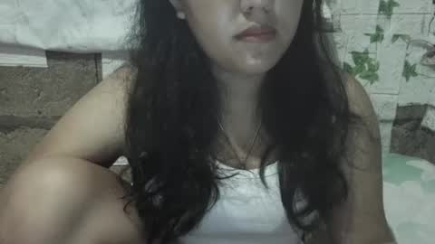 hotiemorenagurl18 online show from July 5, 9:49 am