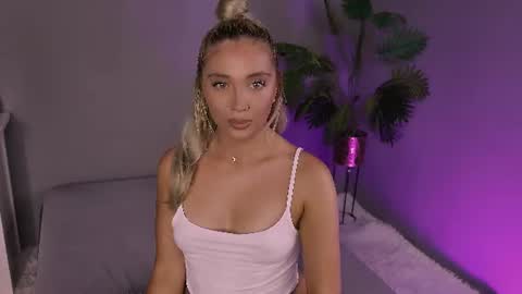Maria online show from July 2, 12:55 pm