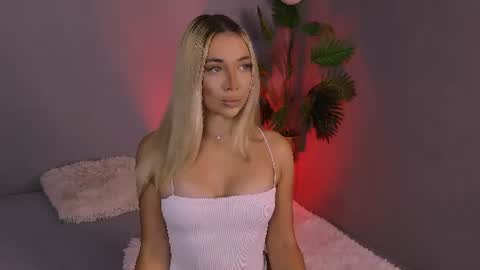 Maria online show from August 2, 4:22 am
