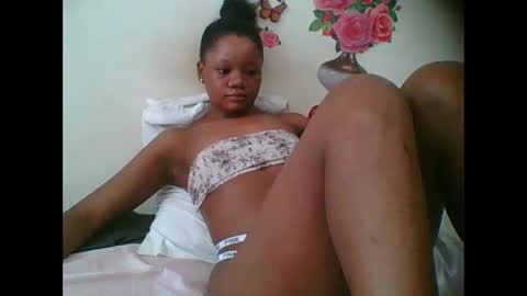 Snapshot of hotjeylee chatting on October 29, 5:31 am LOYCE online show from October 29, 5:31 am