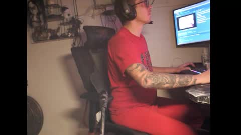 hotkinkytat online show from December 4, 10:40 pm