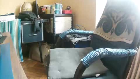 hotleopold online show from July 2, 9:37 am