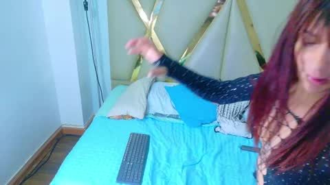 hotlittlechill online show from October 21, 8:09 pm