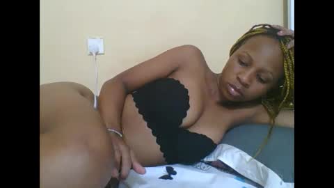 Snapshot of hotlove255 chatting on January 15, 6:54 am hotlove255 online show from January 15, 6:54 am