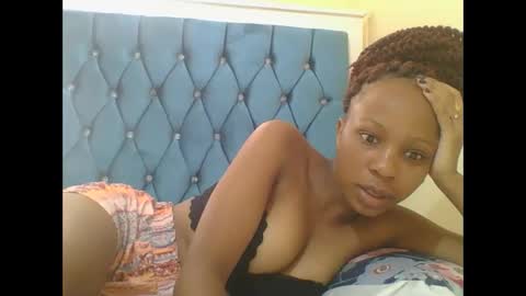 Snapshot of hotlove255 chatting on February 7, 5:31 am hotlove255 online show from February 7, 5:31 am