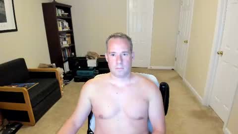 hotmale4u692000 online show from July 12, 4:36 am