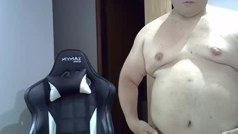 Snapshot of hotmaleintelligent chatting on December 16, 10:26 pm GorgeousBrunet online show from December 16, 10:26 pm