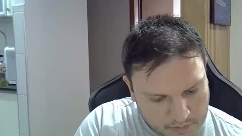 Snapshot of hotmaleintelligent chatting on January 14, 1:28 pm GorgeousBrunet online show from January 14, 1:28 pm