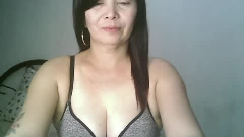 hotmamajen4u online show from June 18, 1:06 am