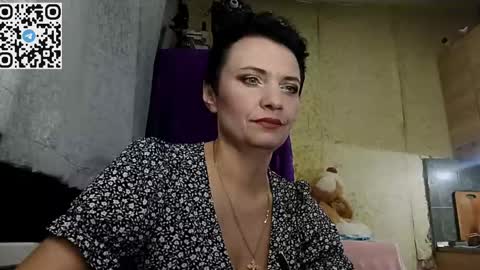 hotmamaqueen234 online show from March 23, 8:13 pm