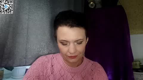 hotmamaqueen234 online show from April 25, 1:41 pm