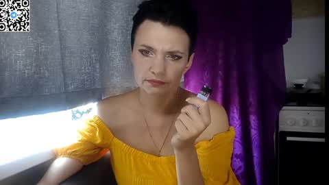 Snapshot of hotmamaqueen234 chatting on June 26, 11:58 am hotmamaqueen234 online show from June 26, 11:58 am
