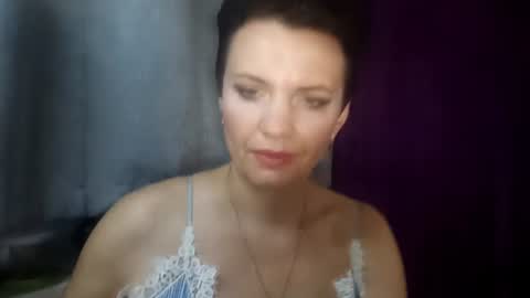 Snapshot of hotmamaqueen234 chatting on July 28, 9:36 pm hotmamaqueen234 online show from July 28, 9:36 pm
