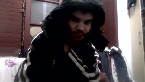 Snapshot of hotmansexy10 chatting on May 23, 6:51 am hotmansexy10 online show from May 23, 6:51 am