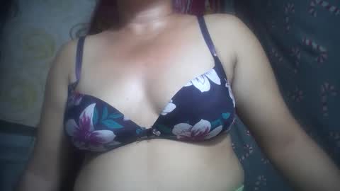 Snapshot of hotmatureladyxxx chatting on November 7, 1:44 pm hotmatureladyxxx online show from November 7, 1:44 pm