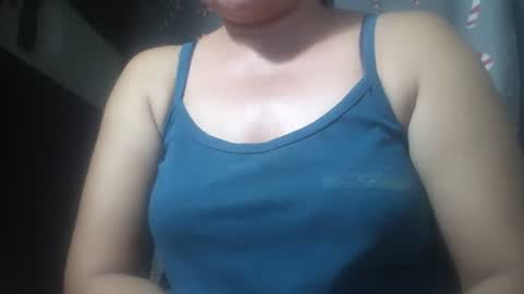 Snapshot of hotmatureladyxxx chatting on November 18, 8:52 am hotmatureladyxxx online show from November 18, 8:52 am