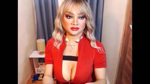 Snapshot of hotmistressmorgana chatting on February 12, 7:13 am morgana online show from February 12, 7:13 am