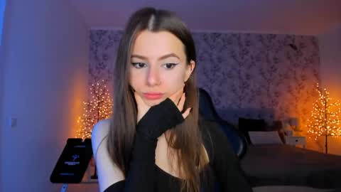 hotmolly_ online show from May 24, 6:35 pm