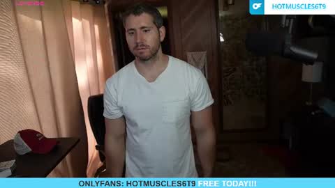 hotmuscles6t9 online show from June 10, 2:05 pm