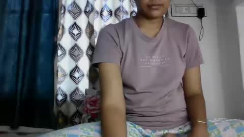 Snapshot of hotnsweetindian chatting on September 14, 6:34 am lola online show from September 14, 6:34 am