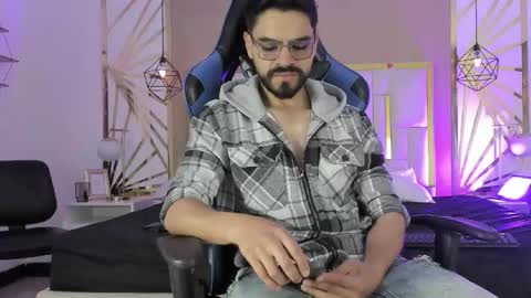 Snapshot of hotpulse_vc chatting on February 18, 12:23 pm hotpulse vc online show from February 18, 12:23 pm