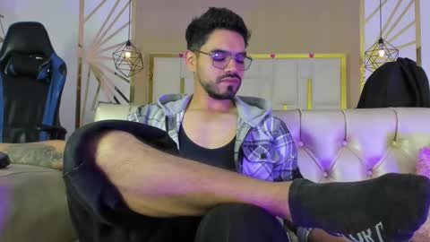 Snapshot of hotpulse_vc chatting on February 23, 12:24 pm hotpulse vc online show from February 23, 12:24 pm