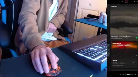 Snapshot of hotpumpkinpies chatting on April 6, 3:04 am hotpumpkinpies online show from April 6, 3:04 am