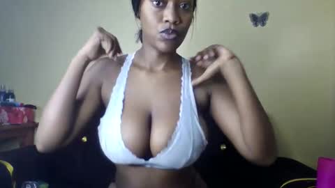 hotpussy online show from May 7, 1:27 pm