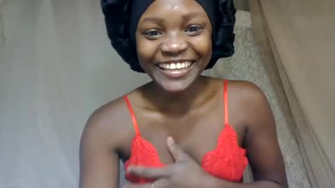 Snapshot of hotskinny981 chatting on July 26, 7:15 am chocolate online show from July 26, 7:15 am