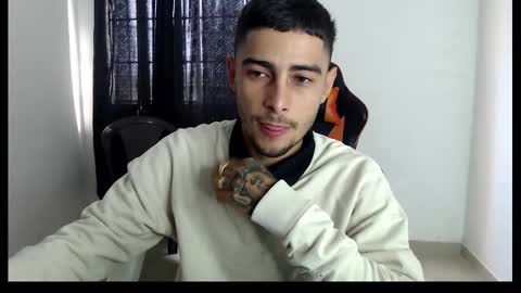 Snapshot of hotsteel420 chatting on March 6, 1:46 pm hotsteel420 online show from March 6, 1:46 pm