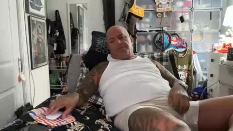 Snapshot of hotstuff775616 chatting on October 26, 1:55 am hotstuff775616 online show from October 26, 1:55 am