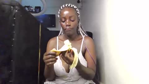 Snapshot of hott_amalia chatting on January 8, 11:45 am Amalia online show from January 8, 11:45 am
