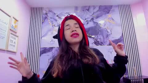 hott_barbie_ online show from November 11, 3:17 am