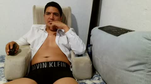 Snapshot of hott_mexican chatting on June 16, 12:13 am YAYO online show from June 16, 12:13 am