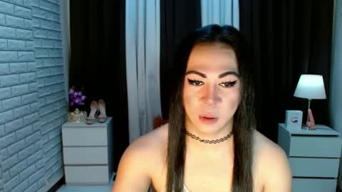 Snapshot of hott_summerr chatting on January 12, 4:52 am Alex Summer online show from January 12, 4:52 am