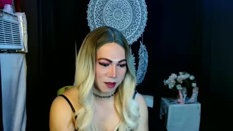 Snapshot of hott_summerr chatting on February 2, 7:41 am Alex Summer online show from February 2, 7:41 am