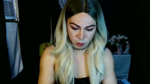 Snapshot of hott_summerr chatting on February 5, 9:04 am Alex Summer online show from February 5, 9:04 am