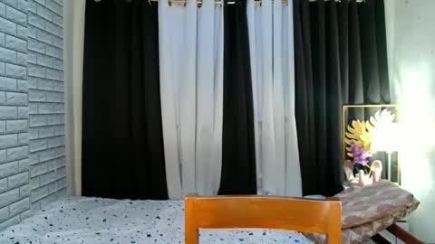 Snapshot of hott_summerr chatting on October 3, 12:24 pm Alex Summer online show from October 3, 12:24 pm