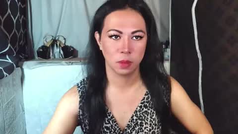 Snapshot of hott_summerr chatting on May 10, 2:50 am Alex Summer online show from May 10, 2:50 am