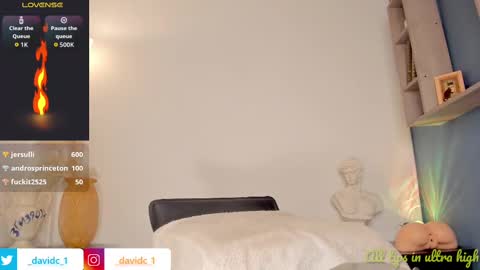 Snapshot of hottestdavidx chatting on October 13, 11:43 am ONLY online show from October 13, 11:43 am