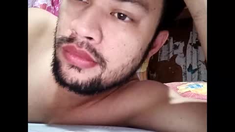HottestPinoy32 online show from May 14, 12:56 pm
