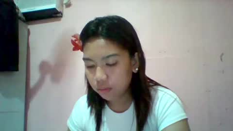 Snapshot of hottie_aniya05 chatting on March 3, 7:43 am hottie_aniya05 online show from March 3, 7:43 am