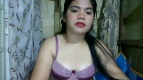 Snapshot of hottie_ayesha0516 chatting on July 9, 1:37 pm hottie_ayesha0516 online show from July 9, 1:37 pm