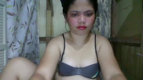 Snapshot of hottie_ayesha0516 chatting on August 9, 1:05 pm hottie_ayesha0516 online show from August 9, 1:05 pm