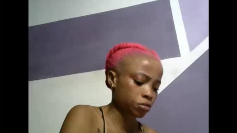 Snapshot of hottie_baddie14 chatting on November 3, 9:27 pm hottie baddie14 online show from November 3, 9:27 pm