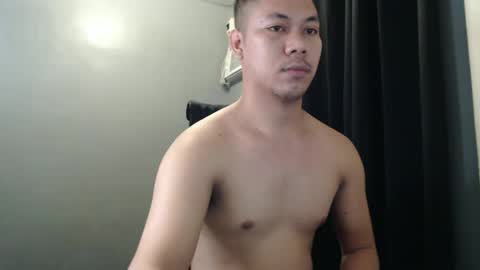 hottie_kyle69 online show from June 5, 2:40 am