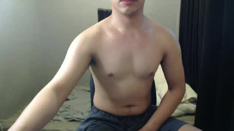 hottie_kyle69 online show from June 16, 7:00 am