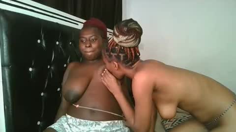 Snapshot of hottie_mistie chatting on April 22, 3:02 pm hottie_mistie online show from April 22, 3:02 pm