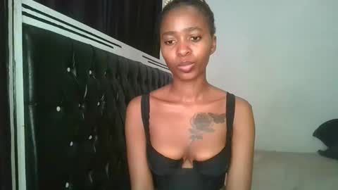 Snapshot of hottie_mistie chatting on May 4, 10:55 am hottie_mistie online show from May 4, 10:55 am